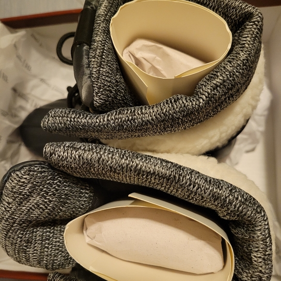 Henry Ferrera Winter Boots Brand New - Picture 6 of 6